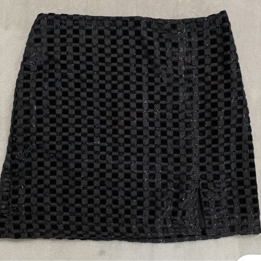 Black skirt